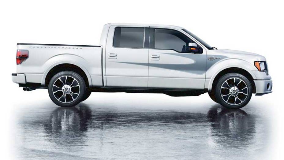 A carroceria tem pintura exclusiva. <a href="https://beta-develop.quatrorodas.abril.com.br/noticias/ford-apresenta-f-150-harley-davidson-298144_p.shtml" rel="migration">Leia mais</a> A carroceria tem pintura exclusiva. <a href="https://beta-develop.quatrorodas.abril.com.br/noticias/ford-apresenta-f-150-harley-davidson-298144_p.shtml" rel="migration">Leia mais</a>