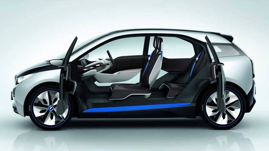 Compacto de quatro lugares, modelo inaugura a submarca de veículos elétricos da BMW. <a href="https://beta-develop.quatrorodas.abril.com.br/noticias/sustentabilidade-bmw-revela-detalhes-divisao-eletrica-i-natali-chiconi-297169_p.shtml" rel="migration">Leia mais</a> Compacto de quatro lugares, modelo inaugura a submarca de veículos elétricos da BMW. <a href="https://beta-develop.quatrorodas.abril.com.br/noticias/sustentabilidade-bmw-revela-detalhes-divisao-eletrica-i-natali-chiconi-297169_p.shtml" rel="migration">Leia mais</a>