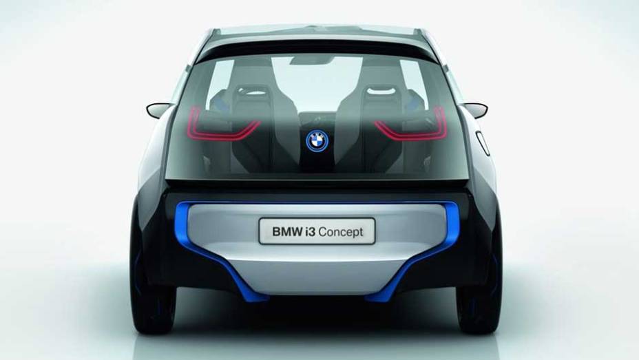 Compacto de quatro lugares, modelo inaugura a submarca de veículos elétricos da BMW. <a href="https://beta-develop.quatrorodas.abril.com.br/noticias/sustentabilidade-bmw-revela-detalhes-divisao-eletrica-i-natali-chiconi-297169_p.shtml" rel="migration">Leia mais</a> Compacto de quatro lugares, modelo inaugura a submarca de veículos elétricos da BMW. <a href="https://beta-develop.quatrorodas.abril.com.br/noticias/sustentabilidade-bmw-revela-detalhes-divisao-eletrica-i-natali-chiconi-297169_p.shtml" rel="migration">Leia mais</a>