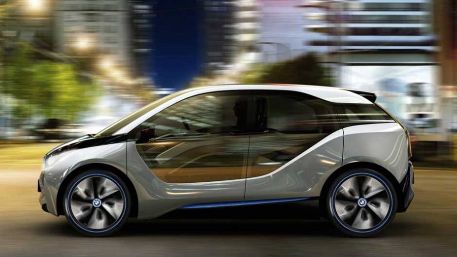 Compacto de quatro lugares, modelo inaugura a submarca de veículos elétricos da BMW. <a href="https://beta-develop.quatrorodas.abril.com.br/noticias/sustentabilidade-bmw-revela-detalhes-divisao-eletrica-i-natali-chiconi-297169_p.shtml" rel="migration">Leia mais</a>