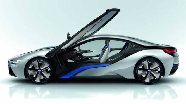 Esportivo de linhas futuristas, ele inaugura a divisão "i" de carros elétricos da BMW. <a href="https://beta-develop.quatrorodas.abril.com.br/noticias/sustentabilidade-bmw-revela-detalhes-divisao-eletrica-i-natali-chiconi-297169_p.shtml" rel="migration">Leia mais</a> Esportivo de linhas futuristas, ele inaugura a divisão "i" de carros elétricos da BMW. <a href="https://beta-develop.quatrorodas.abril.com.br/noticias/sustentabilidade-bmw-revela-detalhes-divisao-eletrica-i-natali-chiconi-297169_p.shtml" rel="migration">Leia mais</a>