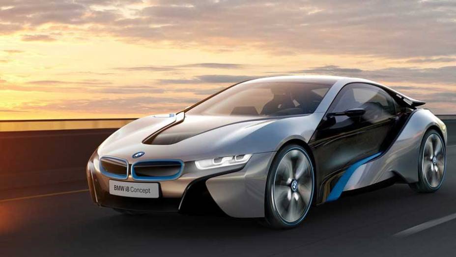 Esportivo de linhas futuristas, ele inaugura a divisão "i" de carros elétricos da BMW. <a href="https://beta-develop.quatrorodas.abril.com.br/noticias/sustentabilidade-bmw-revela-detalhes-divisao-eletrica-i-natali-chiconi-297169_p.shtml" rel="migration">Leia mais</a>