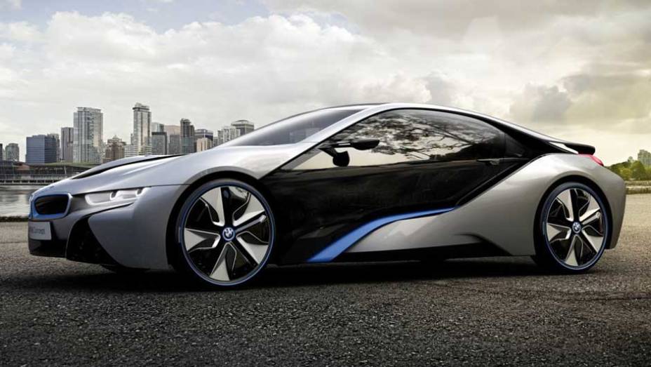 Esportivo de linhas futuristas, ele inaugura a divisão "i" de carros elétricos da BMW. <a href="https://beta-develop.quatrorodas.abril.com.br/noticias/sustentabilidade-bmw-revela-detalhes-divisao-eletrica-i-natali-chiconi-297169_p.shtml" rel="migration">Leia mais</a>