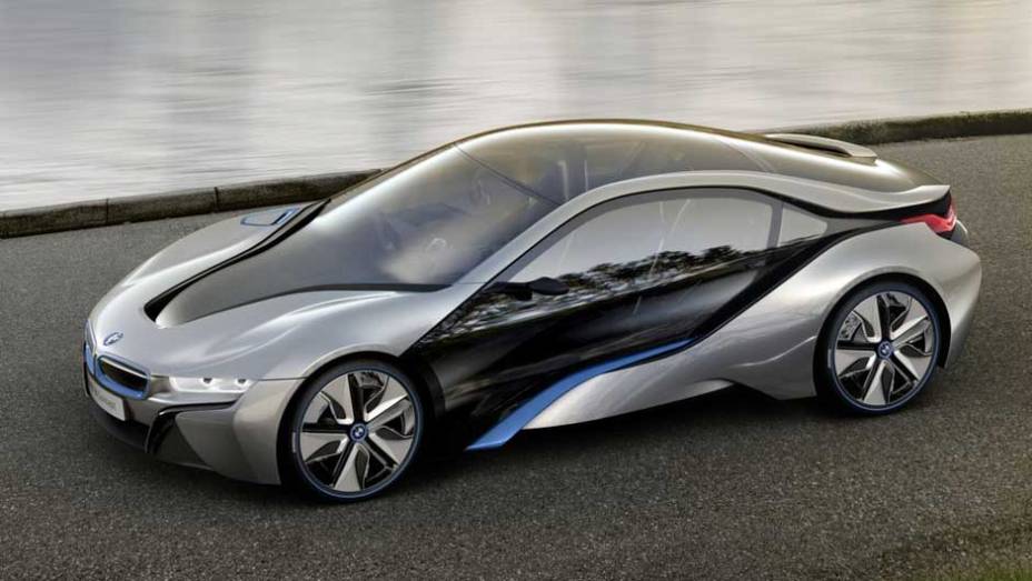 Esportivo de linhas futuristas, ele inaugura a divisão "i" de carros elétricos da BMW. <a href="https://beta-develop.quatrorodas.abril.com.br/noticias/sustentabilidade-bmw-revela-detalhes-divisao-eletrica-i-natali-chiconi-297169_p.shtml" rel="migration">Leia mais</a>