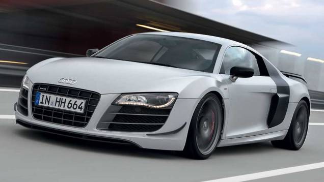 R$ 1 milhão: este é o preço para levar o R8 GT para casa. <a href="https://beta-develop.quatrorodas.abril.com.br/noticias/audi-lanca-seu-primeiro-carro-r-1-milhao-brasil-299224_p.shtml" rel="migration">Leia mais</a> R$ 1 milhão: este é o preço para levar o R8 GT para casa. <a href="https://beta-develop.quatrorodas.abril.com.br/noticias/audi-lanca-seu-primeiro-carro-r-1-milhao-brasil-299224_p.shtml" rel="migration">Leia mais</a>