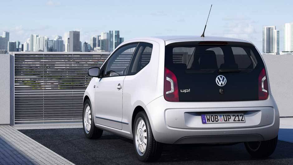 No Velho Continente, o Up! vai substituir o brasileiro Fox. <a href="https://beta-develop.quatrorodas.abril.com.br/noticias/fabrincantes-volkswagem-mostra-detalhes-up-299370_p.shtml" rel="migration">Leia mais</a>