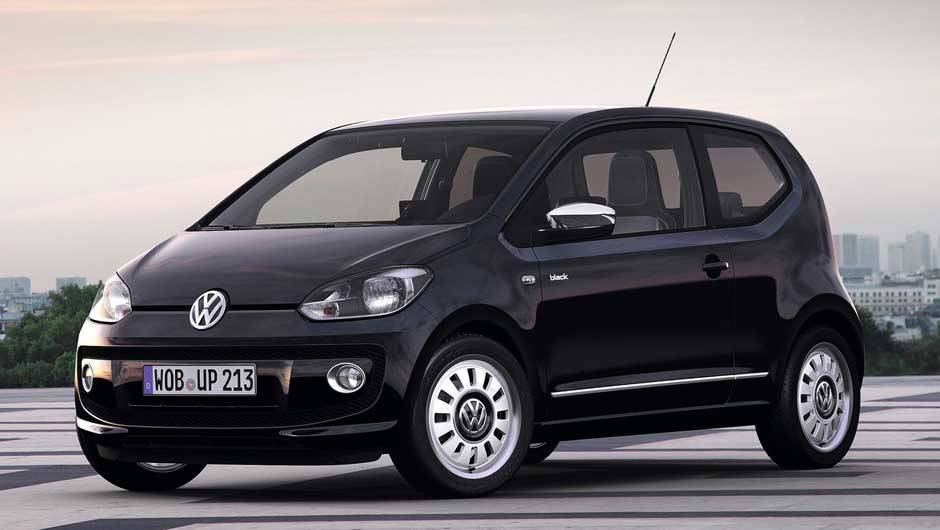 À princípio, o Up! será vendido apenas com três portas. <a href="https://beta-develop.quatrorodas.abril.com.br/noticias/fabrincantes-volkswagem-mostra-detalhes-up-299370_p.shtml" rel="migration">Leia mais</a> À princípio, o Up! será vendido apenas com três portas. <a href="https://beta-develop.quatrorodas.abril.com.br/noticias/fabrincantes-volkswagem-mostra-detalhes-up-299370_p.shtml" rel="migration">Leia mais</a>