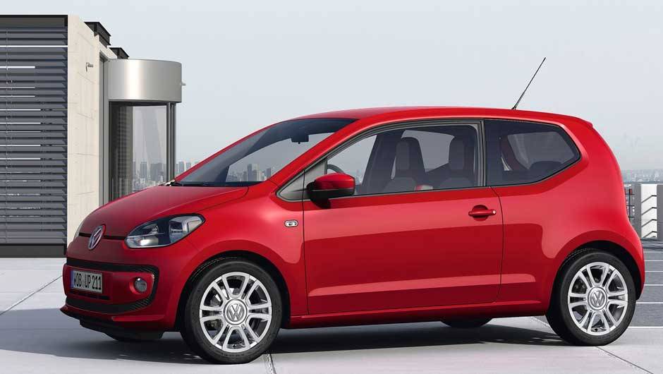 Suas dimensões reduzidas prometem agilidade no trânsito urbano. <a href="https://beta-develop.quatrorodas.abril.com.br/noticias/fabrincantes-volkswagem-mostra-detalhes-up-299370_p.shtml" rel="migration">Leia mais</a> Suas dimensões reduzidas prometem agilidade no trânsito urbano. <a href="https://beta-develop.quatrorodas.abril.com.br/noticias/fabrincantes-volkswagem-mostra-detalhes-up-299370_p.shtml" rel="migration">Leia mais</a>