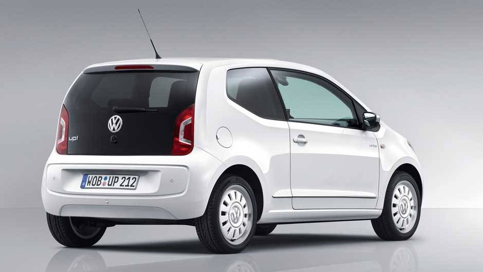 O pequeno Volks será feito no Brasil em 2014 e vai ganhar motorização flex. <a href="https://beta-develop.quatrorodas.abril.com.br/noticias/fabrincantes-volkswagem-mostra-detalhes-up-299370_p.shtml" rel="migration">Leia mais</a> O pequeno Volks será feito no Brasil em 2014 e vai ganhar motorização flex. <a href="https://beta-develop.quatrorodas.abril.com.br/noticias/fabrincantes-volkswagem-mostra-detalhes-up-299370_p.shtml" rel="migration">Leia mais</a>