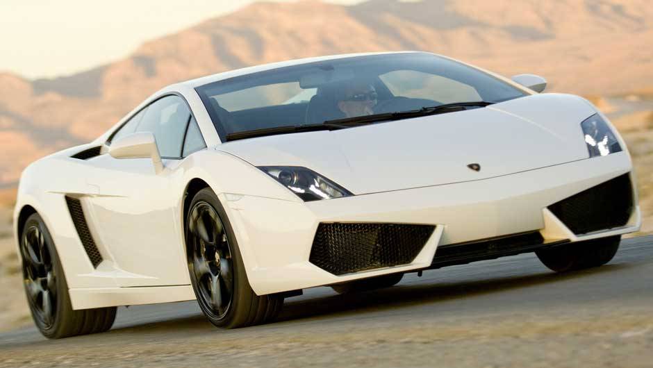 Cup&ecirc; acelera de 0 a 100 km/h em 3,7 segundos | <a href="https://beta-develop.quatrorodas.abril.com.br/noticias/lamborghini-ira-exibir-gallardo-lp-560-4-sao-paulo-299619_p.shtml" rel="migration">Leia mais</a>