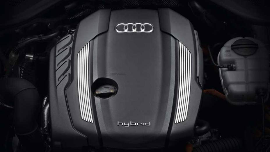 Modelo tem 241 cv de potência no total | <a href="https://beta-develop.quatrorodas.abril.com.br/carros/lancamentos/audi-a8-hybrid-637518.shtml" rel="migration">Leia mais</a> Modelo tem 241 cv de potência no total | <a href="https://beta-develop.quatrorodas.abril.com.br/carros/lancamentos/audi-a8-hybrid-637518.shtml" rel="migration">Leia mais</a>