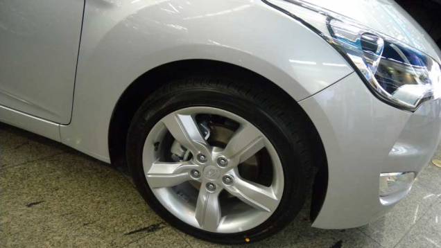 Hyundai Veloster | <a href="https://beta-develop.quatrorodas.abril.com.br/noticias/veloster-elantra-ja-estao-venda-concessionarias-hyundai-303518_p.shtml" rel="migration">Leia mais</a> Hyundai Veloster | <a href="https://beta-develop.quatrorodas.abril.com.br/noticias/veloster-elantra-ja-estao-venda-concessionarias-hyundai-303518_p.shtml" rel="migration">Leia mais</a>