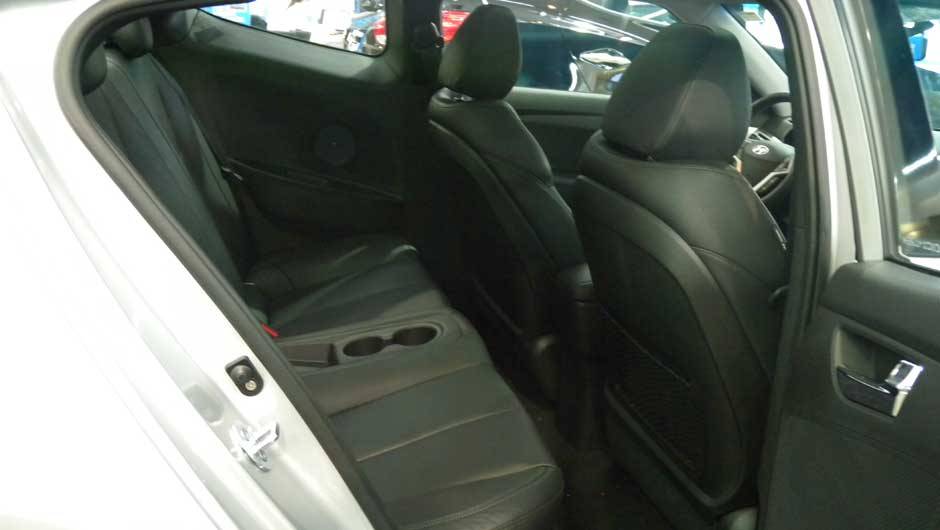 Hyundai Veloster | <a href="https://beta-develop.quatrorodas.abril.com.br/noticias/veloster-elantra-ja-estao-venda-concessionarias-hyundai-303518_p.shtml" rel="migration">Leia mais</a> Hyundai Veloster | <a href="https://beta-develop.quatrorodas.abril.com.br/noticias/veloster-elantra-ja-estao-venda-concessionarias-hyundai-303518_p.shtml" rel="migration">Leia mais</a>