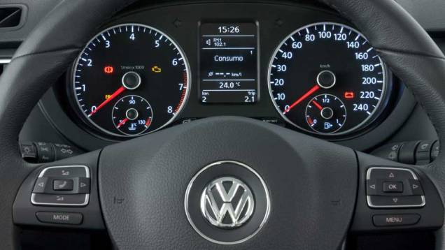 O painel tem visual limpo e proporciona fácil leitura dos instrumentos. | <a href="https://beta-develop.quatrorodas.abril.com.br/carros/lancamentos/volkswagen-space-cross-638261.shtml" rel="migration">Leia mais</a> O painel tem visual limpo e proporciona fácil leitura dos instrumentos. | <a href="https://beta-develop.quatrorodas.abril.com.br/carros/lancamentos/volkswagen-space-cross-638261.shtml" rel="migration">Leia mais</a>