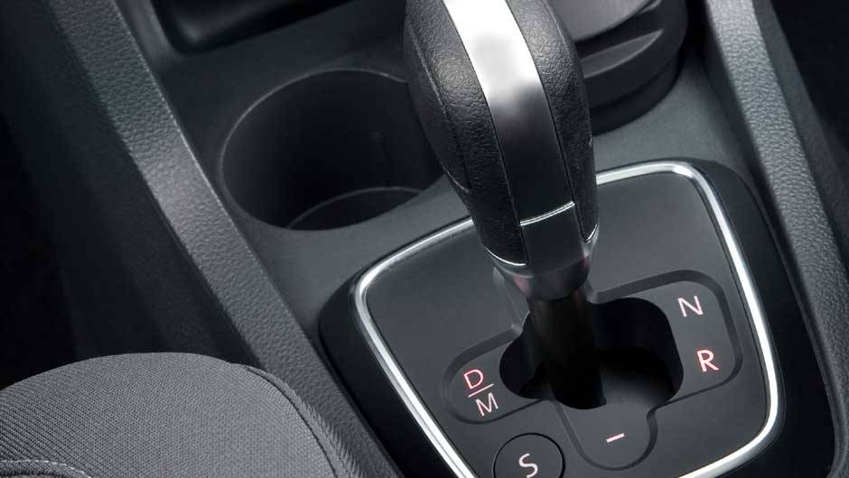 A transmissão automatizada I-Motion proporciona a comodidade de guiar sem trocar marchas. | <a href="https://beta-develop.quatrorodas.abril.com.br/carros/lancamentos/volkswagen-space-cross-638261.shtml" rel="migration">Leia mais</a> A transmissão automatizada I-Motion proporciona a comodidade de guiar sem trocar marchas. | <a href="https://beta-develop.quatrorodas.abril.com.br/carros/lancamentos/volkswagen-space-cross-638261.shtml" rel="migration">Leia mais</a>