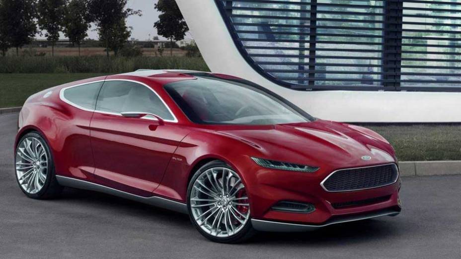 Evos é um belo carro-conceito que explora a tendência de design Kinetic | <a href="https://beta-develop.quatrorodas.abril.com.br/noticias/ford-mostra-cupe-esportivo-evos-300581_p.shtml" rel="migration">Leia mais</a>