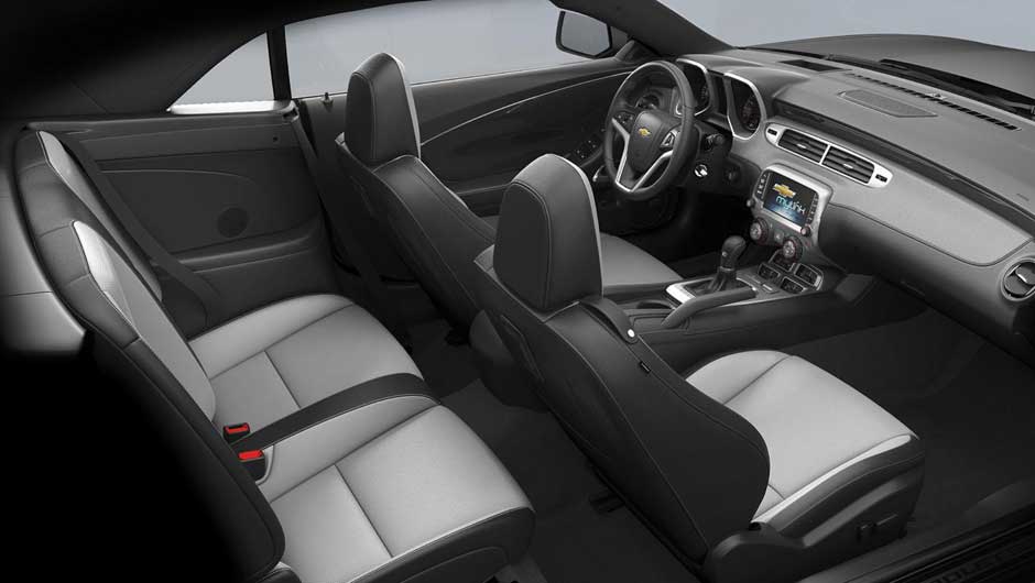 Seu pre&ccedil;o sugerido no Brasil &eacute; de R$ 239.900 | <a href="https://beta-develop.quatrorodas.abril.com.br/noticias/fabricantes/chevrolet-traz-camaro-conversivel-ao-brasil-785537.shtml" rel="migration">Leia mais</a>