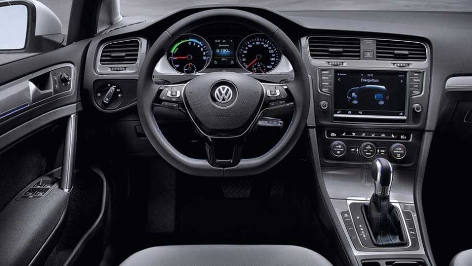 O interior é praticamente o mesmo das versões a gasolina e diesel... | <a href="https://beta-develop.quatrorodas.abril.com.br/saloes/frankfurt/2013/volkswagen-e-golf-e-up-752904.shtml" rel="migration">Leia mais</a> O interior é praticamente o mesmo das versões a gasolina e diesel... | <a href="https://beta-develop.quatrorodas.abril.com.br/saloes/frankfurt/2013/volkswagen-e-golf-e-up-752904.shtml" rel="migration">Leia mais</a>