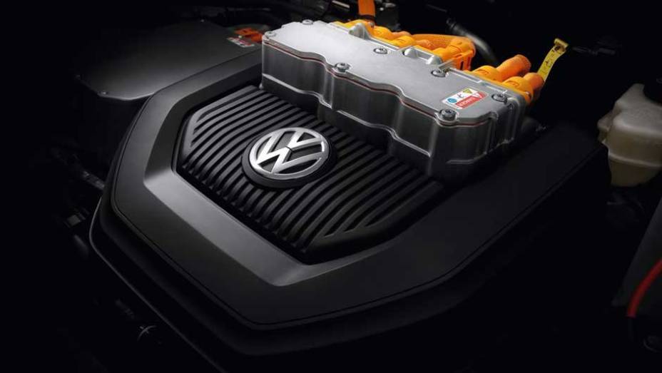 A fabricante diz que é possível rodar até 190 quilômetros sem necessidade de recarga | <a href="https://beta-develop.quatrorodas.abril.com.br/saloes/frankfurt/2013/volkswagen-e-golf-e-up-752904.shtml" rel="migration">Leia mais</a> A fabricante diz que é possível rodar até 190 quilômetros sem necessidade de recarga | <a href="https://beta-develop.quatrorodas.abril.com.br/saloes/frankfurt/2013/volkswagen-e-golf-e-up-752904.shtml" rel="migration">Leia mais</a>