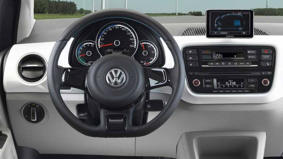 A autonomia do e-Up é estimada em 160 quilômetros | <a href="https://beta-develop.quatrorodas.abril.com.br/saloes/frankfurt/2013/volkswagen-e-golf-e-up-752904.shtml" rel="migration">Leia mais</a> A autonomia do e-Up é estimada em 160 quilômetros | <a href="https://beta-develop.quatrorodas.abril.com.br/saloes/frankfurt/2013/volkswagen-e-golf-e-up-752904.shtml" rel="migration">Leia mais</a>
