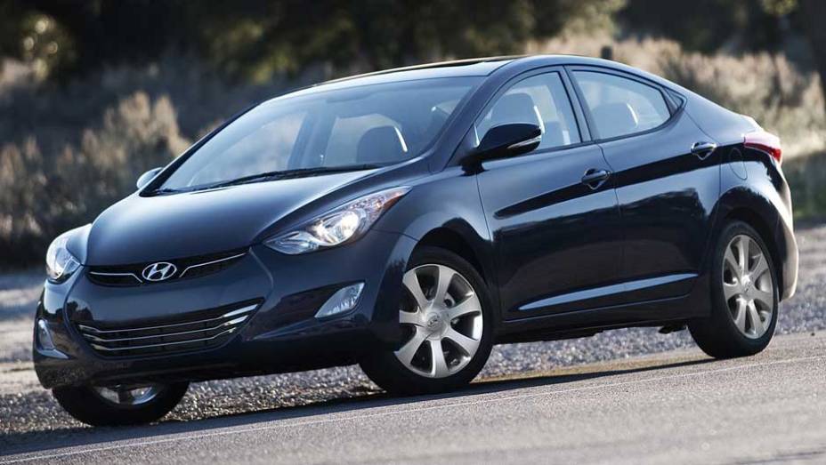 Sedã conta com propulsor 1.8 l, que gera 160 cv de potência Sedã conta com propulsor 1.8 l, que gera 160 cv de potência