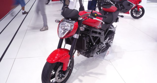 Naked estará nas lojas este mês | <a href="https://beta-develop.quatrorodas.abril.com.br/moto/noticias/kasinski-lanca-comet-gt-650-642081.shtml" rel="migration">Leia mais</a> Naked estará nas lojas este mês | <a href="https://beta-develop.quatrorodas.abril.com.br/moto/noticias/kasinski-lanca-comet-gt-650-642081.shtml" rel="migration">Leia mais</a>