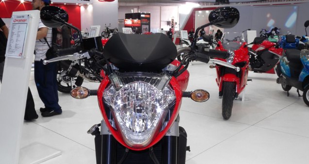 Câmbio tem seis velocidades | <a href="https://beta-develop.quatrorodas.abril.com.br/moto/noticias/kasinski-lanca-comet-gt-650-642081.shtml" rel="migration">Leia mais</a> Câmbio tem seis velocidades | <a href="https://beta-develop.quatrorodas.abril.com.br/moto/noticias/kasinski-lanca-comet-gt-650-642081.shtml" rel="migration">Leia mais</a>