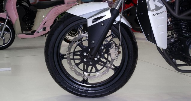 Moto ser&aacute; vendida no segundo semestre de 2012 | <a href="https://beta-develop.quatrorodas.abril.com.br/moto/noticias/kasinski-apresenta-nova-comet-gt-150-642186.shtml" rel="migration">Leia mais</a>