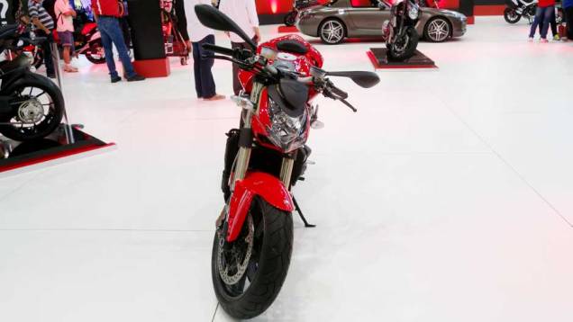 Lançamento mundial do modelo foi no Salão Duas Rodas | <a href="https://beta-develop.quatrorodas.abril.com.br/moto/noticias/ducati-mostra-streetfighter-848-salao-duas-rodas-642385.shtml" rel="migration">Leia mais</a> Lançamento mundial do modelo foi no Salão Duas Rodas | <a href="https://beta-develop.quatrorodas.abril.com.br/moto/noticias/ducati-mostra-streetfighter-848-salao-duas-rodas-642385.shtml" rel="migration">Leia mais</a>