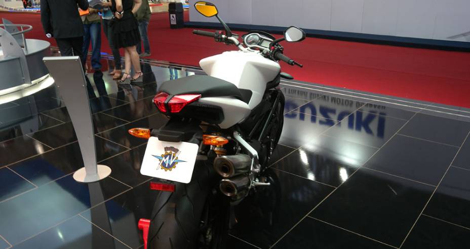 Primeiras unidades já estão sendo montadas em Manaus | <a href="https://beta-develop.quatrorodas.abril.com.br/moto/noticias/mv-agusta-brutale-estreia-pais-642338.shtml" rel="migration">Leia mais</a> Primeiras unidades já estão sendo montadas em Manaus | <a href="https://beta-develop.quatrorodas.abril.com.br/moto/noticias/mv-agusta-brutale-estreia-pais-642338.shtml" rel="migration">Leia mais</a>