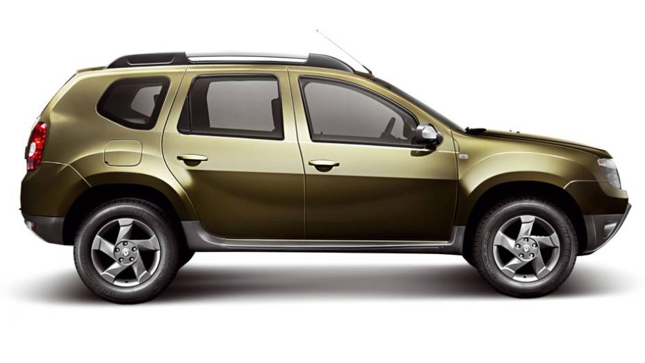 Na lateral, destaque para os paralamas musculosos | <a href="https://beta-develop.quatrorodas.abril.com.br/carros/lancamentos/renault-duster-642260.shtml" rel="migration">Leia mais</a>