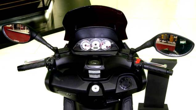 Marca quer importar modelos de alta cilindrada | <a href="https://beta-develop.quatrorodas.abril.com.br/moto/noticias/kawasaki-ingressa-segmento-scooters-642233.shtml" rel="migration">Leia mais</a> Marca quer importar modelos de alta cilindrada | <a href="https://beta-develop.quatrorodas.abril.com.br/moto/noticias/kawasaki-ingressa-segmento-scooters-642233.shtml" rel="migration">Leia mais</a>