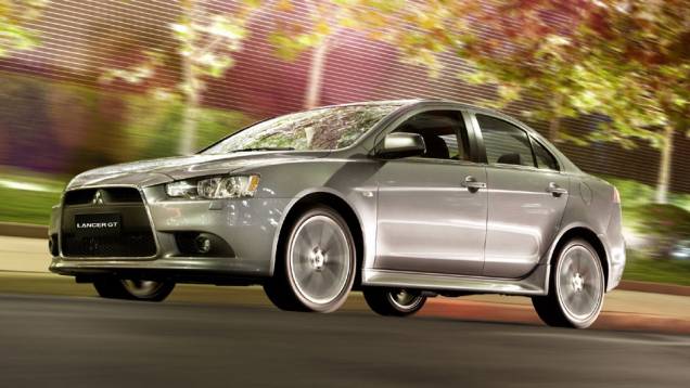 Sed&atilde; chega com pre&ccedil;o inicial de R$ 67.990 | <a href="https://beta-develop.quatrorodas.abril.com.br/carros/lancamentos/mitsubishi-lancer-644557.shtml" rel="migration">Leia mais</a>