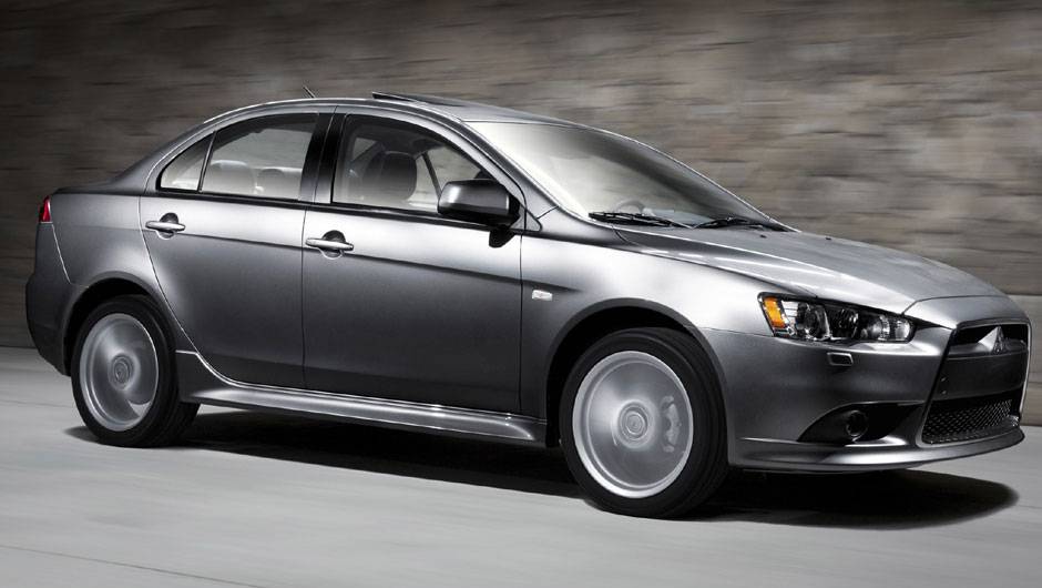 Lancer conta com freios ABS com EBD e BAS | <a href="https://beta-develop.quatrorodas.abril.com.br/carros/lancamentos/mitsubishi-lancer-644557.shtml" rel="migration">Leia mais</a> Lancer conta com freios ABS com EBD e BAS | <a href="https://beta-develop.quatrorodas.abril.com.br/carros/lancamentos/mitsubishi-lancer-644557.shtml" rel="migration">Leia mais</a>