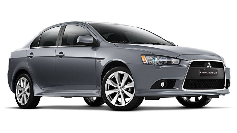 Versão topo de linha sai por R$ 89.990 | <a href="https://beta-develop.quatrorodas.abril.com.br/carros/lancamentos/mitsubishi-lancer-644557.shtml" rel="migration">Leia mais</a> Versão topo de linha sai por R$ 89.990 | <a href="https://beta-develop.quatrorodas.abril.com.br/carros/lancamentos/mitsubishi-lancer-644557.shtml" rel="migration">Leia mais</a>
