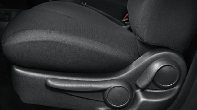 O banco do motorista tem regulagem de altura | <a href="https://beta-develop.quatrorodas.abril.com.br/carros/lancamentos/nissan-versa-644769.shtml" rel="migration">Leia mais</a> O banco do motorista tem regulagem de altura | <a href="https://beta-develop.quatrorodas.abril.com.br/carros/lancamentos/nissan-versa-644769.shtml" rel="migration">Leia mais</a>