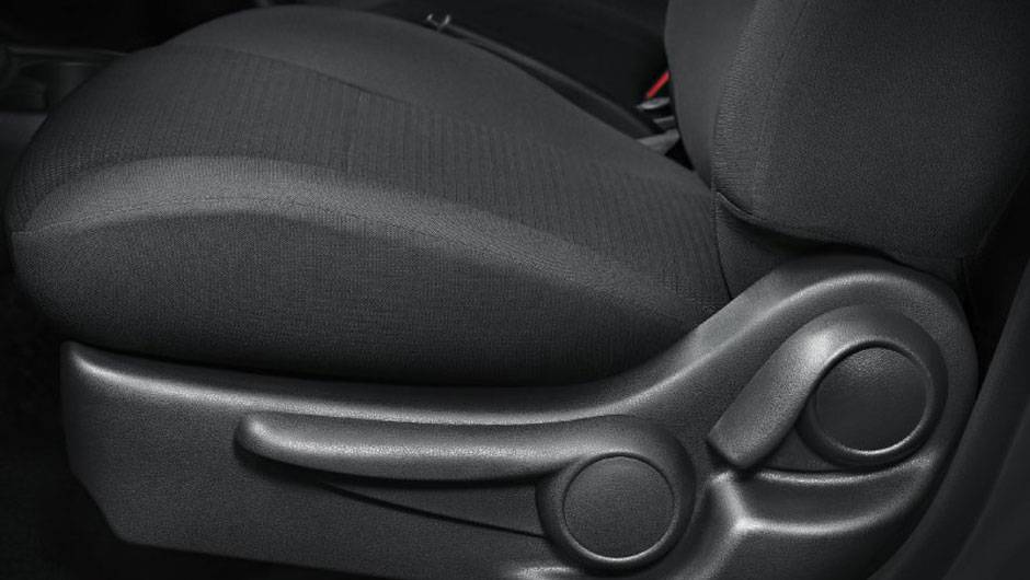 O banco do motorista tem regulagem de altura | <a href="https://beta-develop.quatrorodas.abril.com.br/carros/lancamentos/nissan-versa-644769.shtml" rel="migration">Leia mais</a> O banco do motorista tem regulagem de altura | <a href="https://beta-develop.quatrorodas.abril.com.br/carros/lancamentos/nissan-versa-644769.shtml" rel="migration">Leia mais</a>