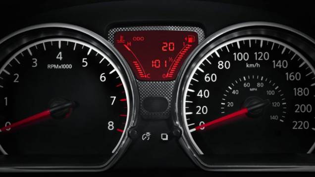 O painel oferece fácil leitura | <a href="https://beta-develop.quatrorodas.abril.com.br/carros/lancamentos/nissan-versa-644769.shtml" rel="migration">Leia mais</a> O painel oferece fácil leitura | <a href="https://beta-develop.quatrorodas.abril.com.br/carros/lancamentos/nissan-versa-644769.shtml" rel="migration">Leia mais</a>
