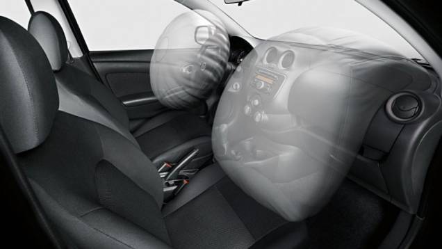 Airbag duplo &eacute; de s&eacute;rie desde a vers&atilde;o b&aacute;sica | <a href="https://beta-develop.quatrorodas.abril.com.br/carros/lancamentos/nissan-versa-644769.shtml" rel="migration">Leia mais</a>