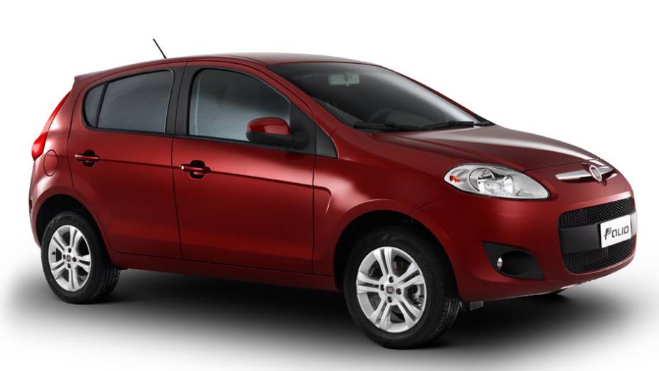 Faróis lembram os do Punto. <a href="https://beta-develop.quatrorodas.abril.com.br/carros/lancamentos/novo-fiat-palio-645462.shtml" rel="migration">Leia mais</a>