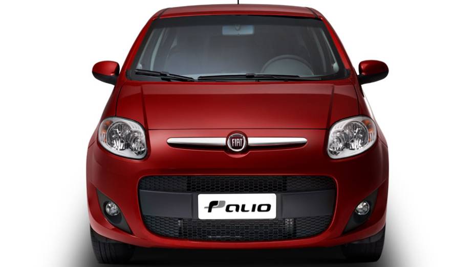 Friso cromado foi herdado do 500. <a href="https://beta-develop.quatrorodas.abril.com.br/carros/lancamentos/novo-fiat-palio-645462.shtml" rel="migration">Leia mais</a>