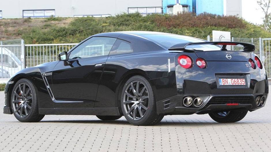 <a href="https://beta-develop.quatrorodas.abril.com.br/noticias/nissan-faz-melhorias-gt-r-306767_p.shtml" rel="migration">Leia mais</a> <a href="https://beta-develop.quatrorodas.abril.com.br/noticias/nissan-faz-melhorias-gt-r-306767_p.shtml" rel="migration">Leia mais</a>