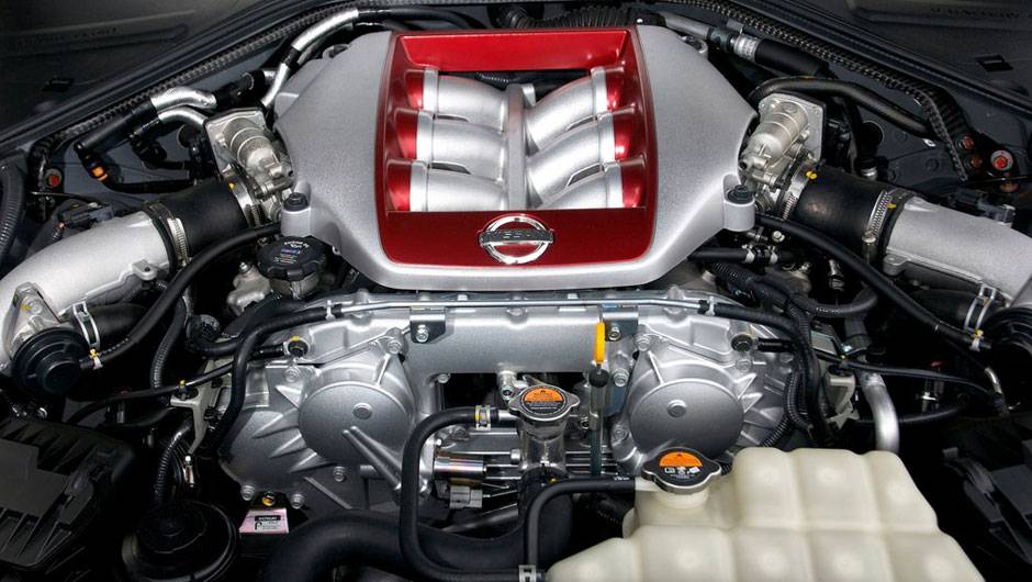 <a href="https://beta-develop.quatrorodas.abril.com.br/noticias/nissan-faz-melhorias-gt-r-306767_p.shtml" rel="migration">Leia mais</a> <a href="https://beta-develop.quatrorodas.abril.com.br/noticias/nissan-faz-melhorias-gt-r-306767_p.shtml" rel="migration">Leia mais</a>