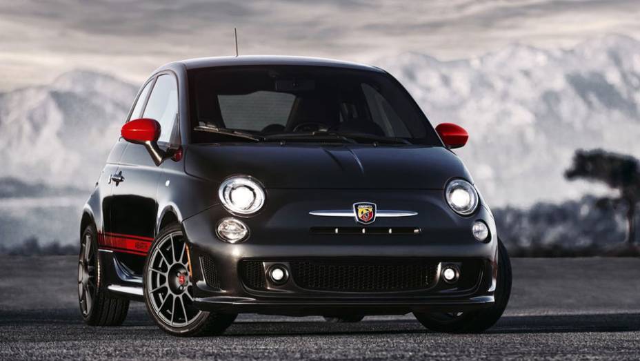 Abarth chega aos Estados Unidos | <a href="https://beta-develop.quatrorodas.abril.com.br/reportagens/salao/fiat-500-abarth-646523.shtml" rel="migration">Leia mais</a>