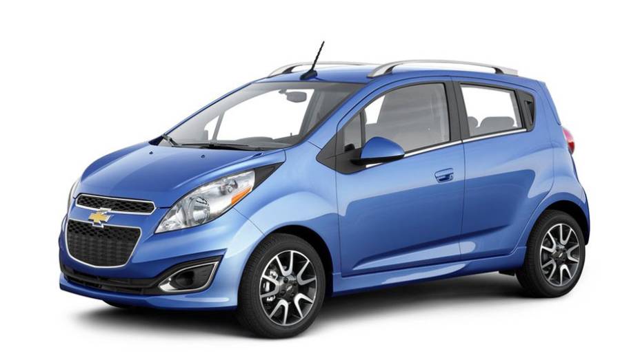 Pequeno conta com um sistema de entretenimento MyLink | <a href="https://beta-develop.quatrorodas.abril.com.br/reportagens/salao/chevrolet-spark-646704.shtml" rel="migration">Leia mais</a>