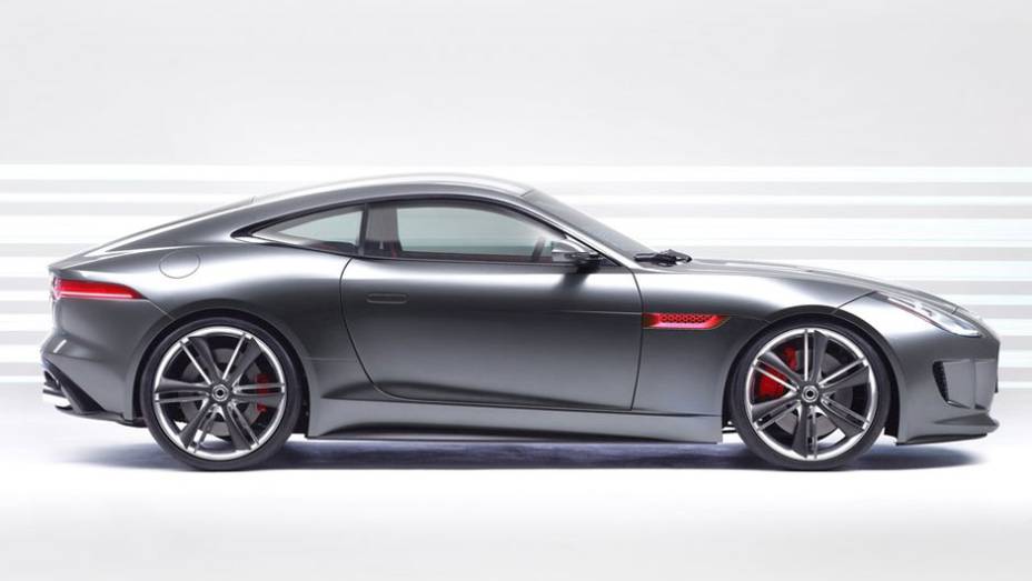 Cupê pode rodar à velocidade de até 80 km/h usando apenas o motor elétrico | <a href="https://beta-develop.quatrorodas.abril.com.br/reportagens/salao/jaguar-c-x16-646589.shtml" rel="migration">Leia mais</a> Cupê pode rodar à velocidade de até 80 km/h usando apenas o motor elétrico | <a href="https://beta-develop.quatrorodas.abril.com.br/reportagens/salao/jaguar-c-x16-646589.shtml" rel="migration">Leia mais</a>