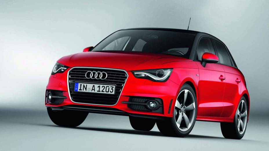 Com o pacote S-Line, o A1 Sportback fica ainda mais bonito | <a href="https://beta-develop.quatrorodas.abril.com.br/carros/lancamentos/audi-a1-sportback-646768.shtml" rel="migration">Leia mais</a>