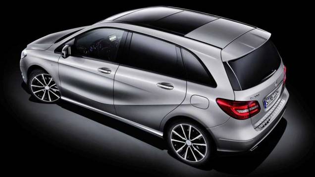 As linhas arrojadas transformaram o Classe B. <a href="https://beta-develop.quatrorodas.abril.com.br/carros/lancamentos/mercedes-benz-classe-b-637678.shtml" rel="migration">Leia mais</a>