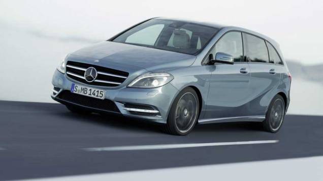 Com tantos itens de s&eacute;rie, o Classe B faz jus ao nome Mercedes-Benz. <a href="https://beta-develop.quatrorodas.abril.com.br/carros/lancamentos/mercedes-benz-classe-b-637678.shtml" rel="migration">Leia mais</a>