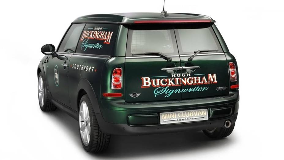 Paineis podem ser personalizados na carroceria | <a href="https://beta-develop.quatrorodas.abril.com.br/saloes/genebra/2012/mini-clubvan-678510.shtml" rel="migration">Leia mais</a>